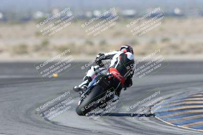 media/Dec-01-2025-Moto Forza (Mon) [[2daa91e15f]]/1-Advanced Group/Session 2 Turn 11 Backside/